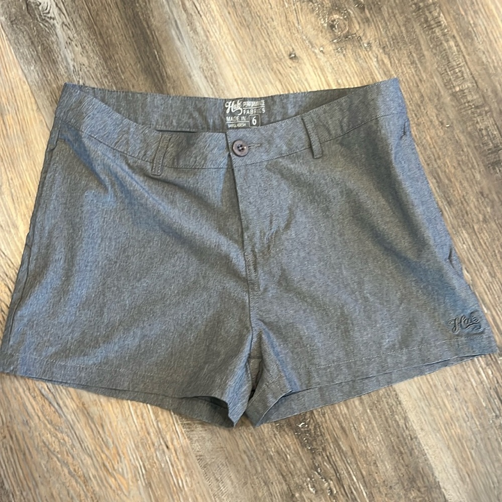 Huk shorts